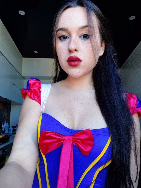 Fiona (@fionabrandy), OnlyFans creator