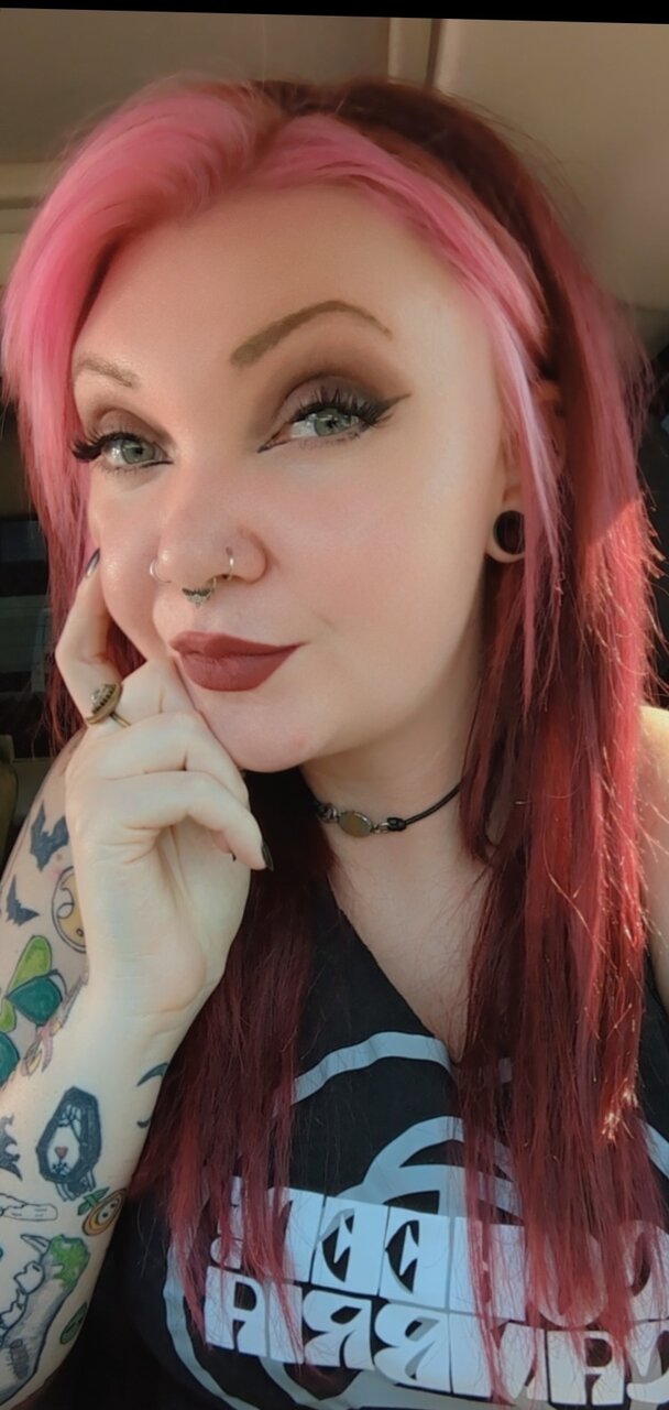 Fionaraeof (@fionaraeof), OnlyFans creator