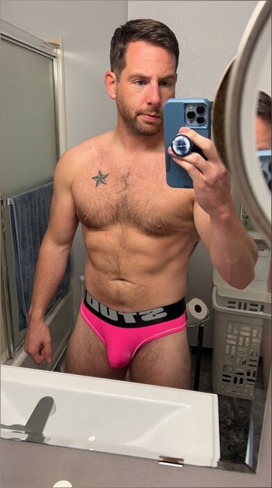 Fitnessgaymer (@fitnessgaymer), OnlyFans creator