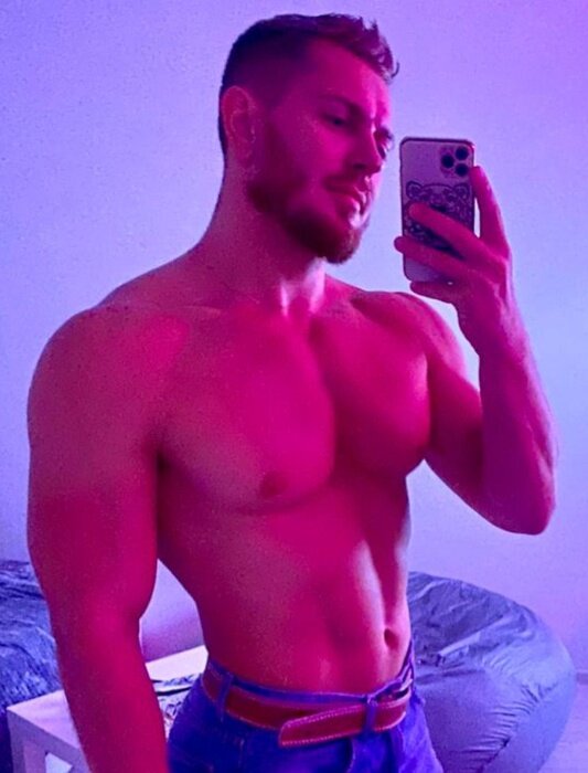 Fitshynhfree (@fitshynhfree), OnlyFans creator