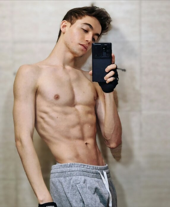 Fitvegantwink (@fitvegantwink), OnlyFans creator
