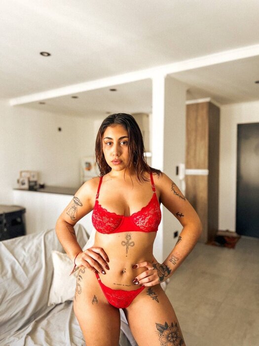 Florasfun (@florasfun), OnlyFans creator