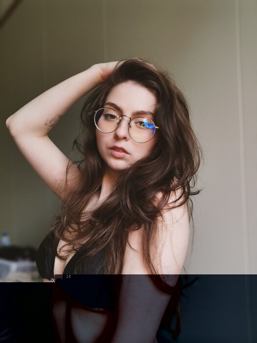 Flowercrics (@flower.crics), OnlyFans creator