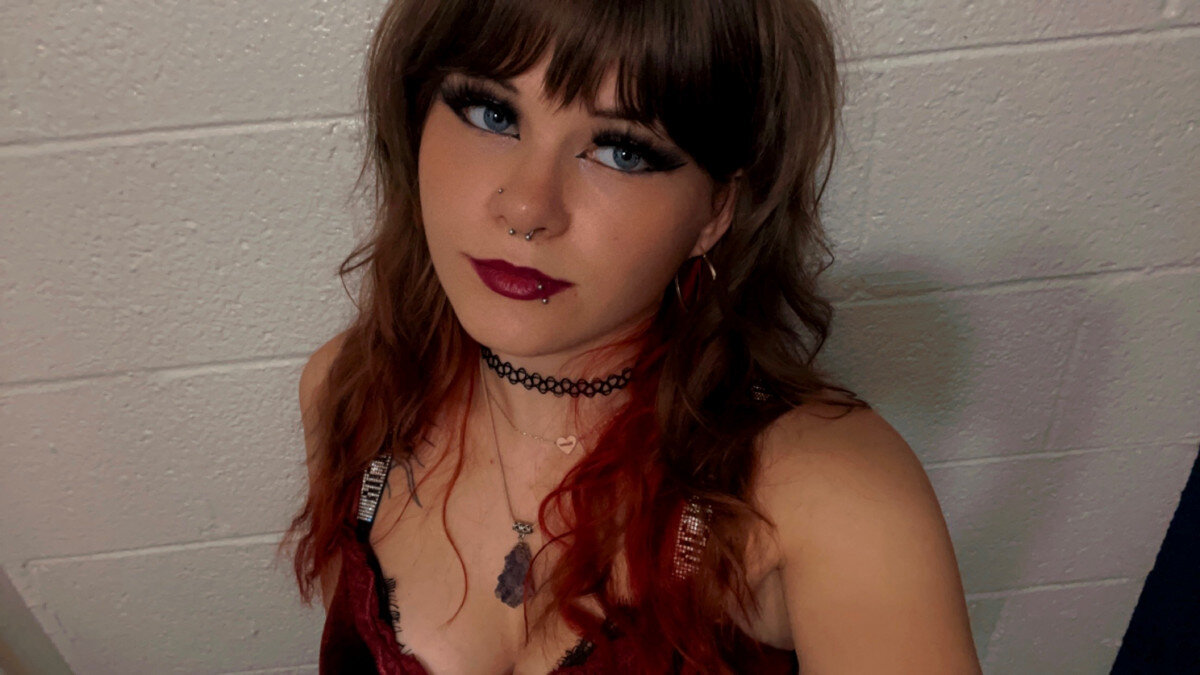 Flowerpixies (@flowerpixies), OnlyFans creator