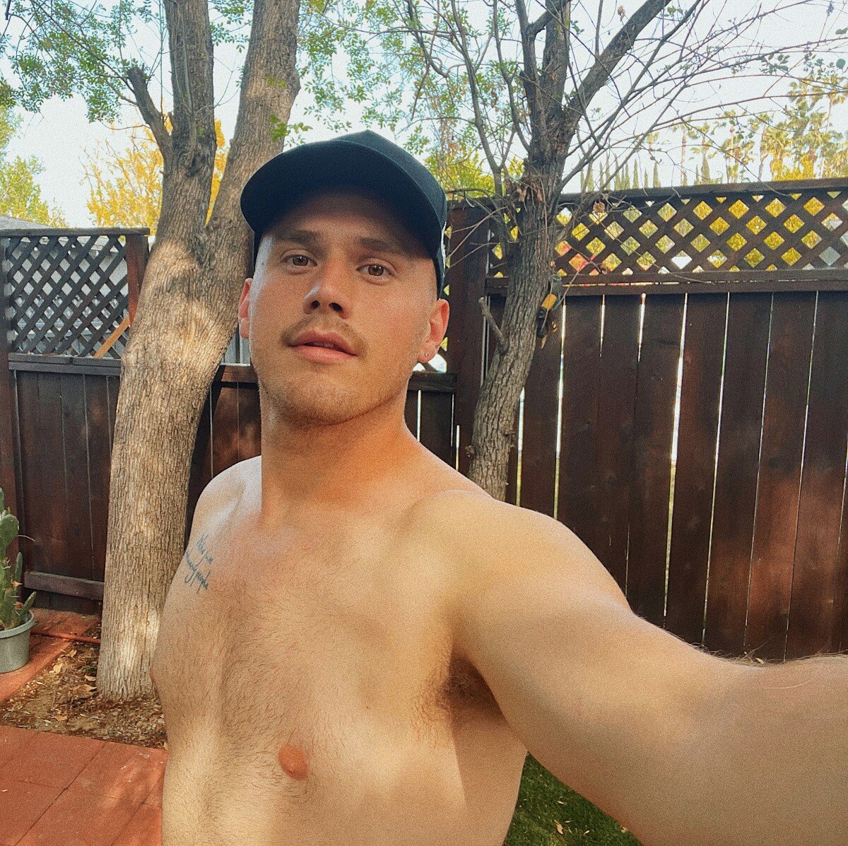 Foradulteyes (@foradulteyes), OnlyFans creator