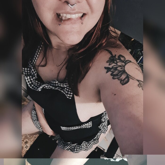 Forbiddenrosefruit (@forbiddenrosefruit), OnlyFans creator