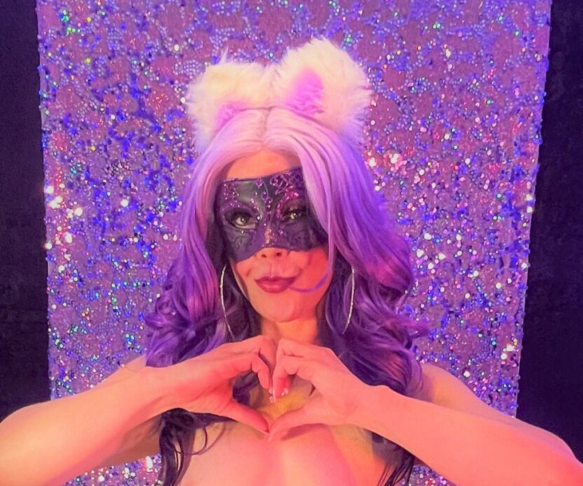 Foxxxyinforest (@foxxxyinforest), OnlyFans creator