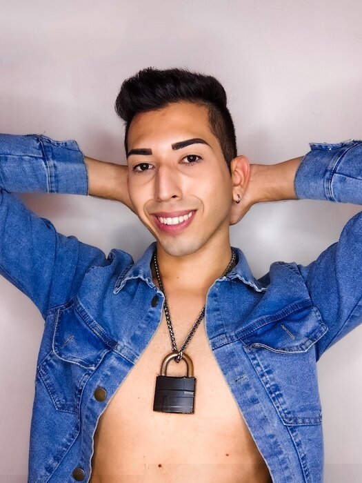 Foxxxylatinovip (@foxxxylatinovip), OnlyFans creator