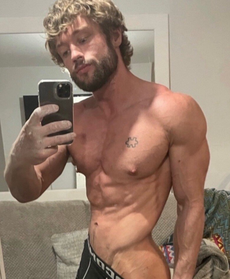 Foxxytommy (@foxxytommy), OnlyFans creator