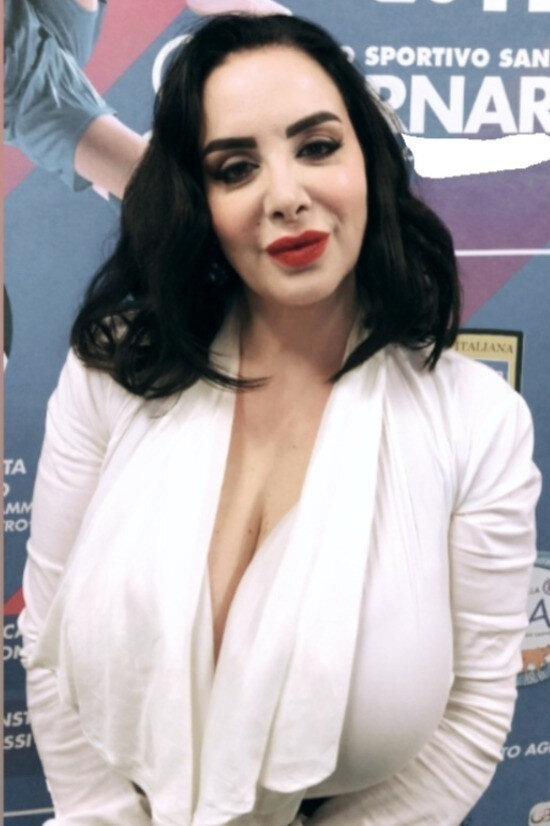 Francescagiuliano (@francescagiuliano), OnlyFans creator