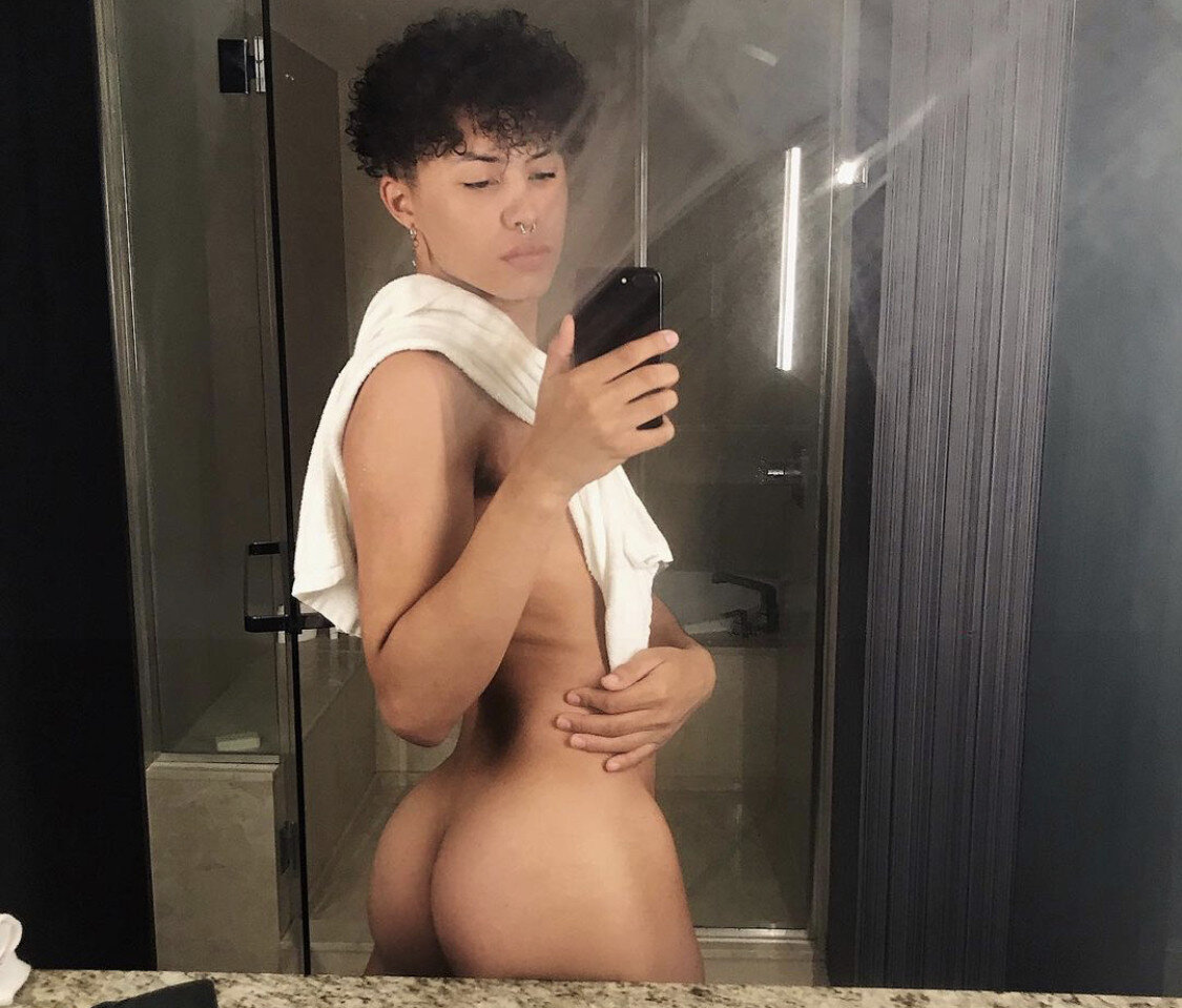 Frankiemonroe (@frankiemonroe), OnlyFans creator