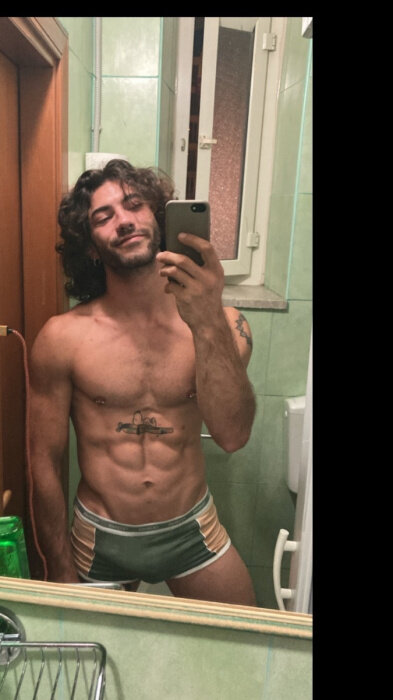 Freecos (@freecos), OnlyFans creator
