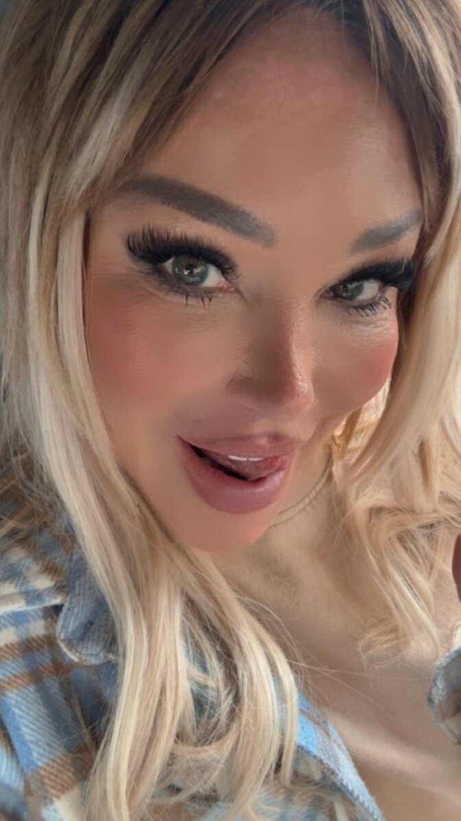 Frenchybae (@frenchybae), OnlyFans creator