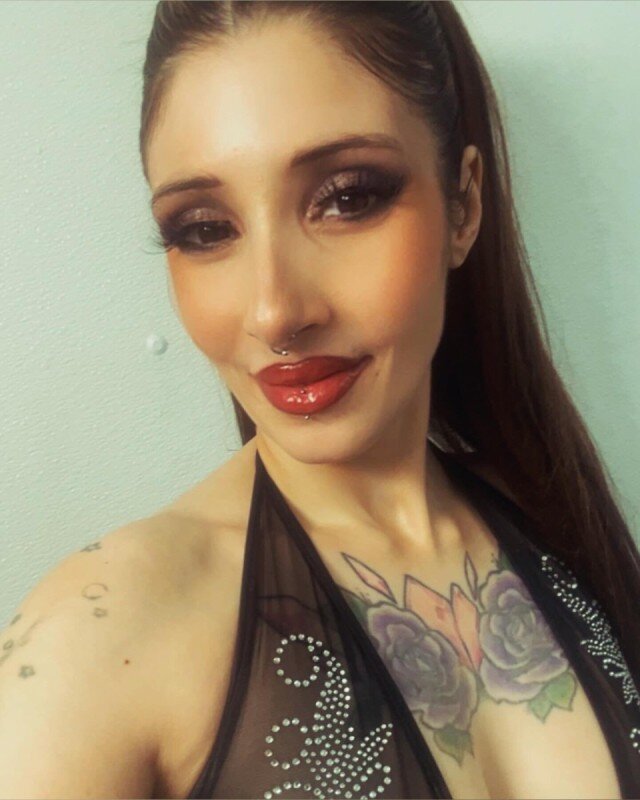 Frenchyy0o (@frenchyy0o), OnlyFans creator
