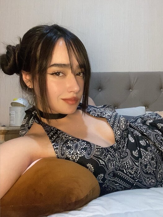 Lya (@fresibaya), OnlyFans creator