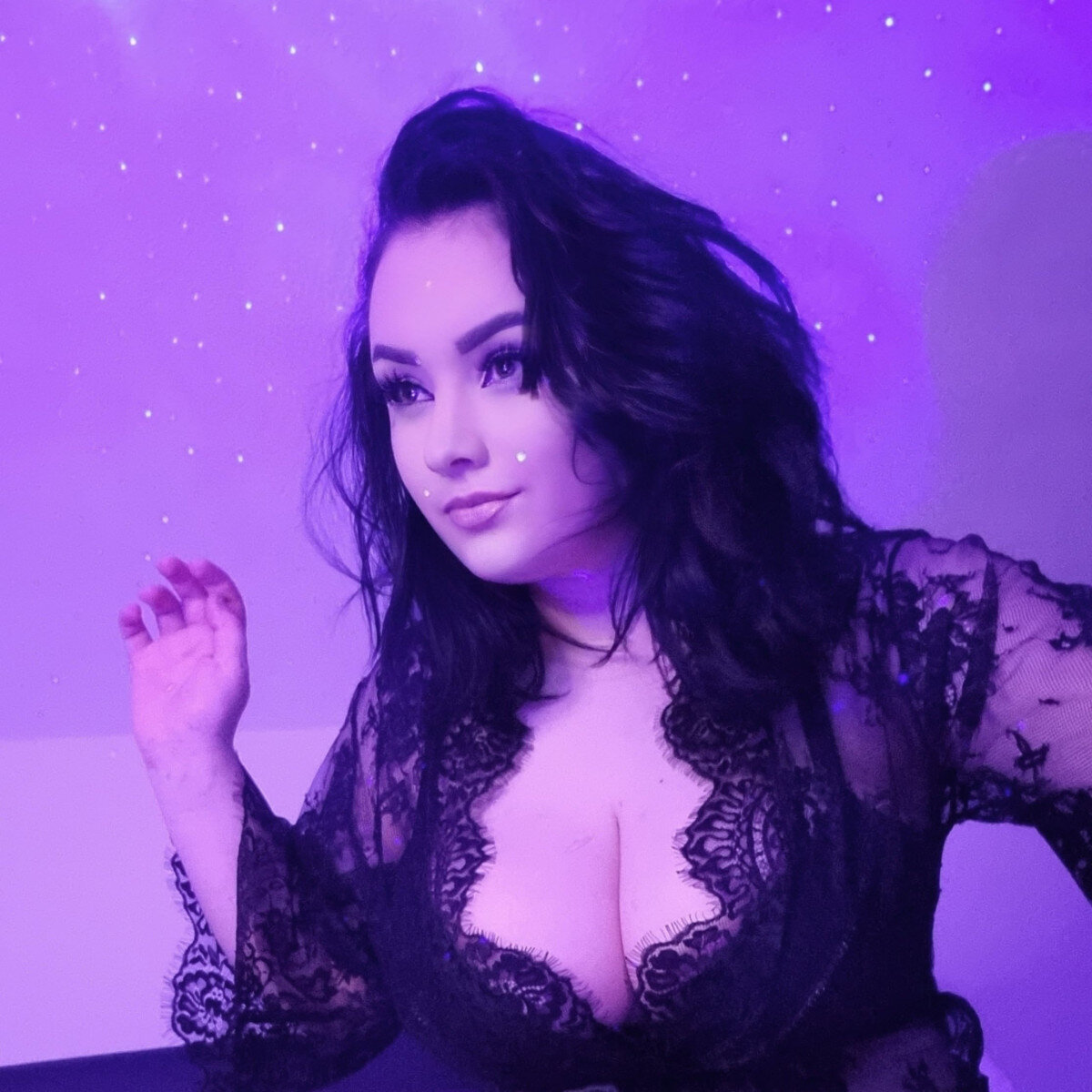 Izabela (@froschy_free), OnlyFans creator