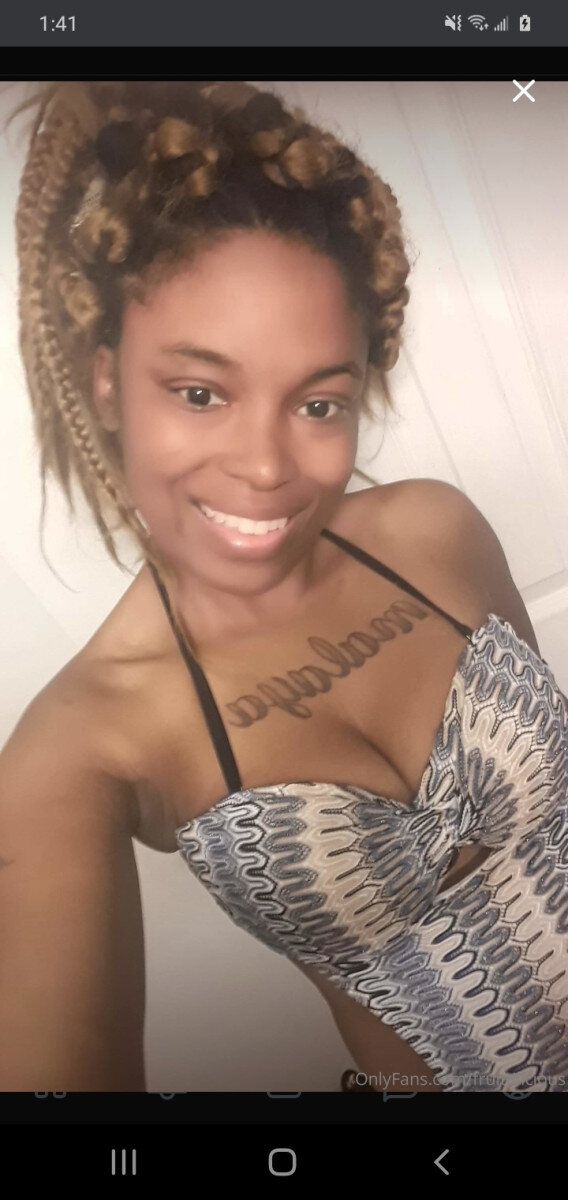 Fruittilicious (@fruittilicious), OnlyFans creator