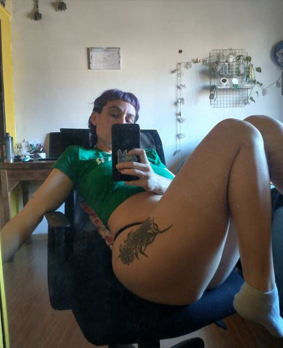 Fuxxxia (@fuxxxia), OnlyFans creator