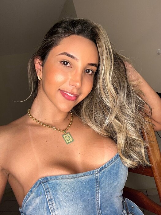 gabriela (@gabeaguiarf), OnlyFans creator