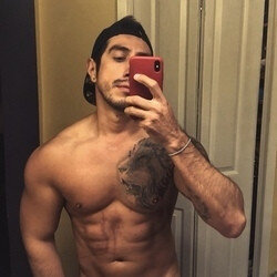 Gaboalarcon (@gabo_alarcon), OnlyFans creator