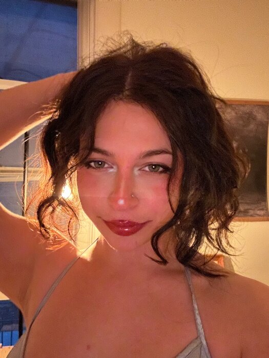 Galaxy (@galaxygrayegirl), OnlyFans creator