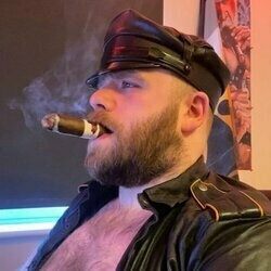 Gardaddy (@gar_daddy), OnlyFans creator