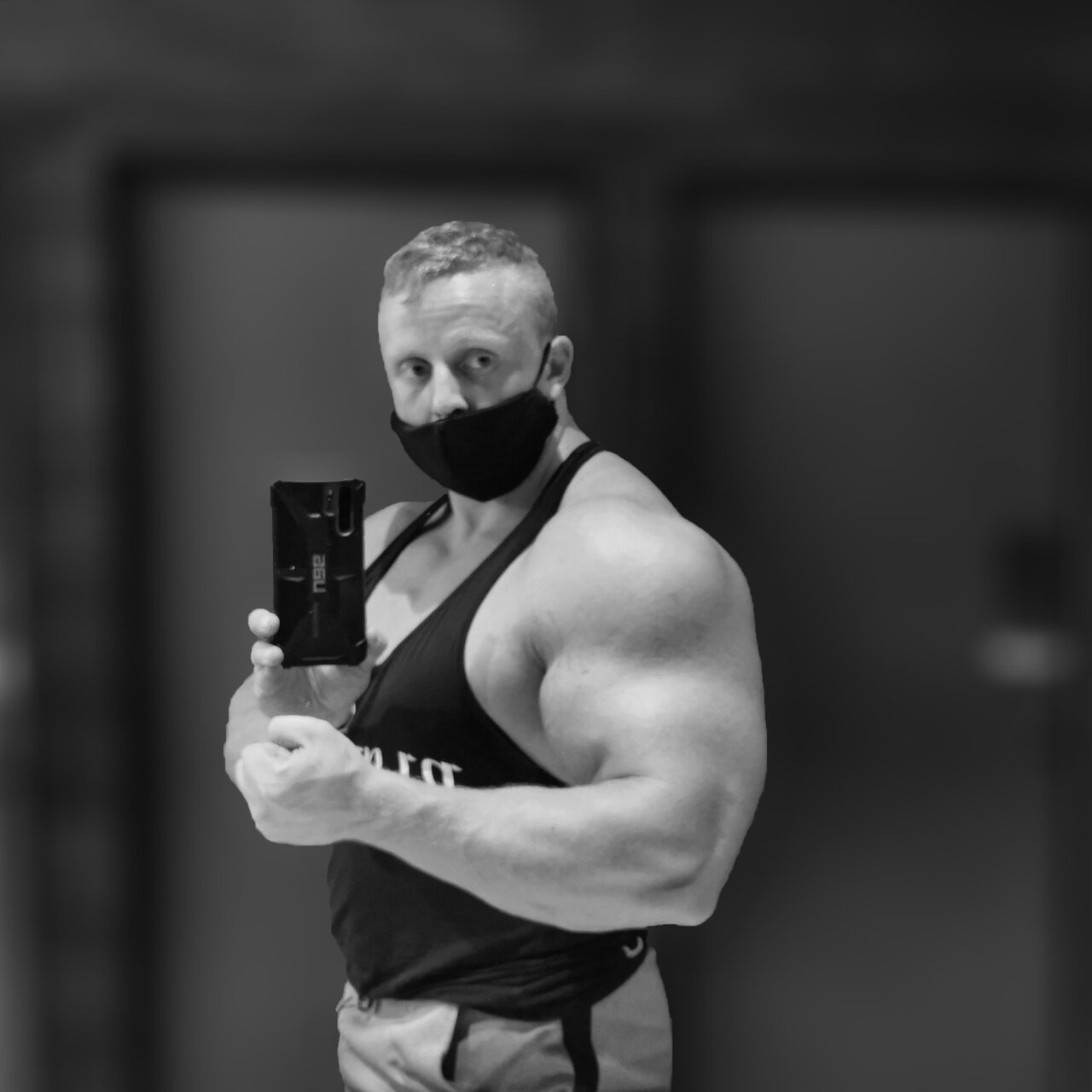 Garagemuscle (@garagemuscle), OnlyFans creator