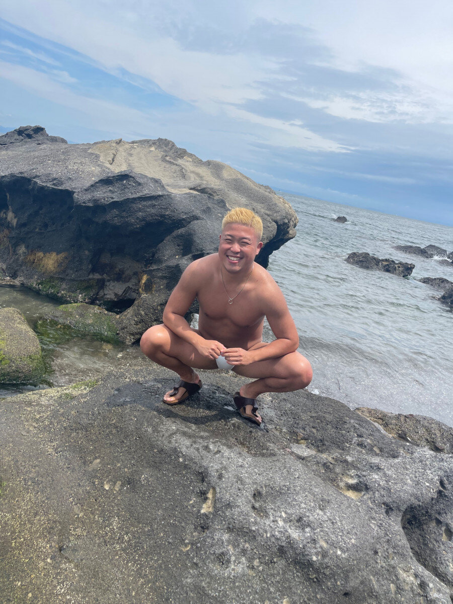 Gaytonton (@gaytonton), OnlyFans creator