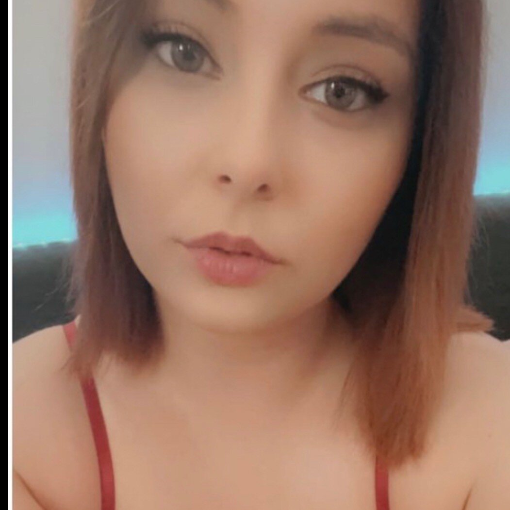 Nadine (@germangirl1996), OnlyFans creator