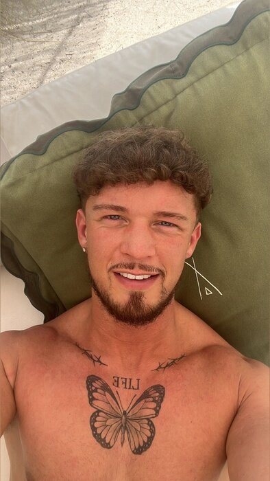 Giantmash (@giantmash), OnlyFans creator