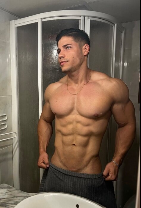 Gianwolfoficial (@gianwolf.oficial), OnlyFans creator