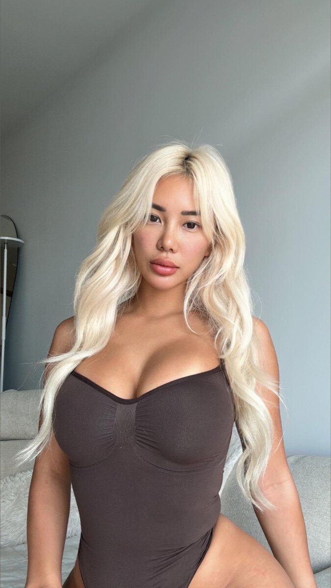 Anthia (@gimmemoxo), OnlyFans creator