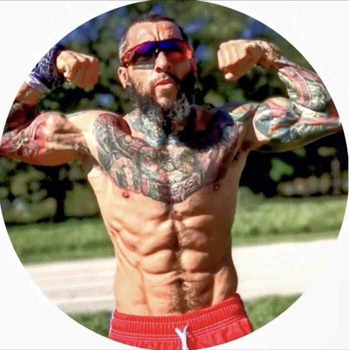 Giovannimuscles (@giovannimuscles), OnlyFans creator