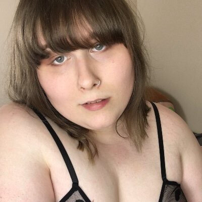 Girlpeen (@girlpeen), OnlyFans creator