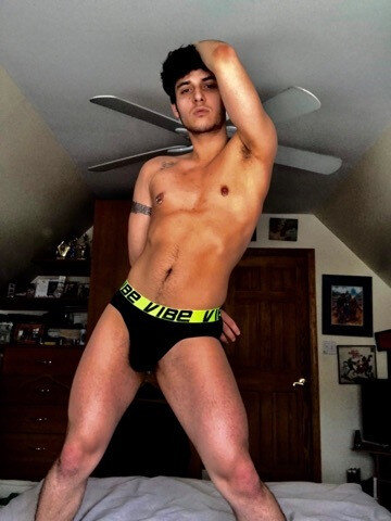 Giveitath0t (@give_it_a_th0t), OnlyFans creator