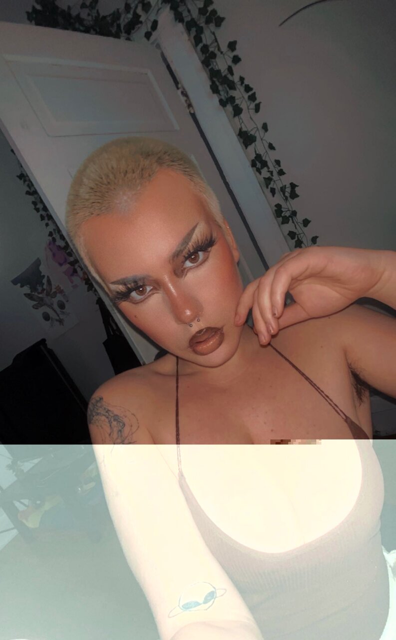 Givemeacarrot (@givemeacarrot), OnlyFans creator