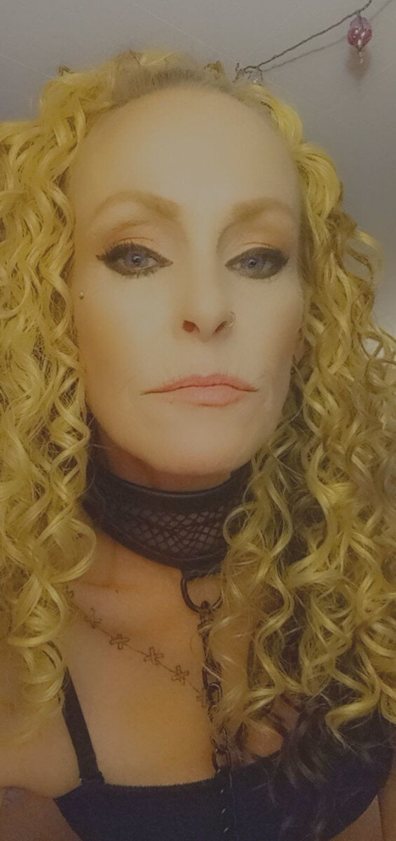 Givemesmore (@givemesmore), OnlyFans creator