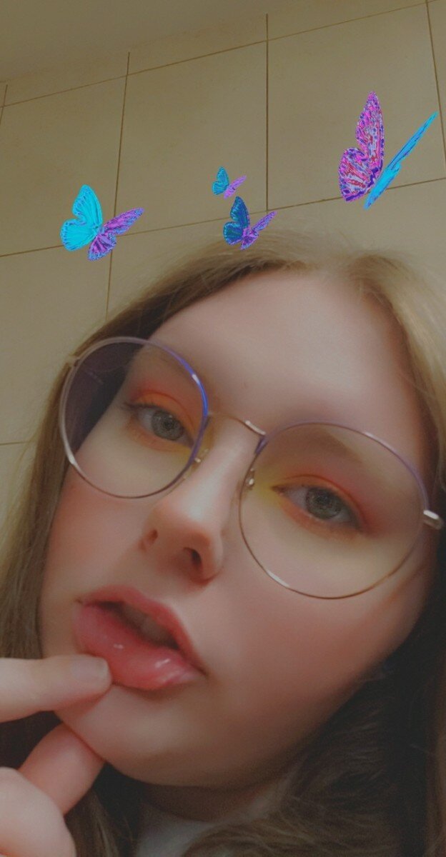 Glittertitsxoxo (@glittertitsxoxo), OnlyFans creator