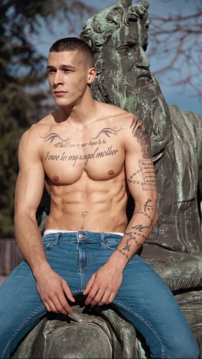 Godphysique (@god_physique), OnlyFans creator