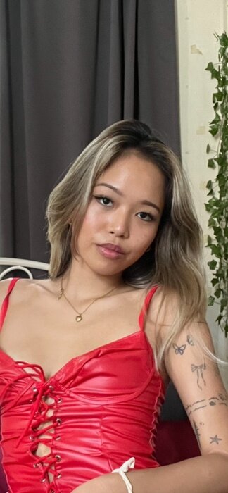 Goddesslinh (@goddess-linh), OnlyFans creator
