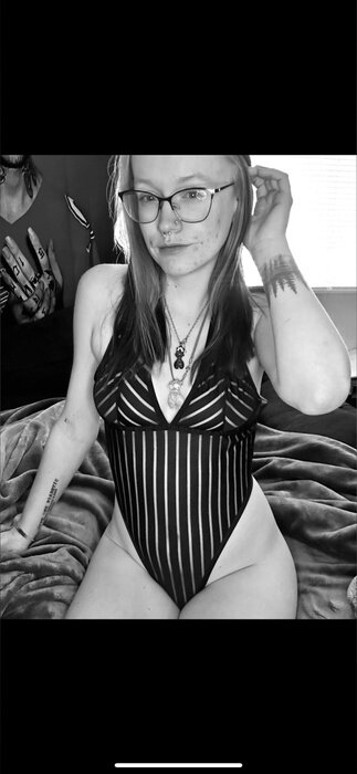 Goddessashhx (@goddessashhx), OnlyFans creator