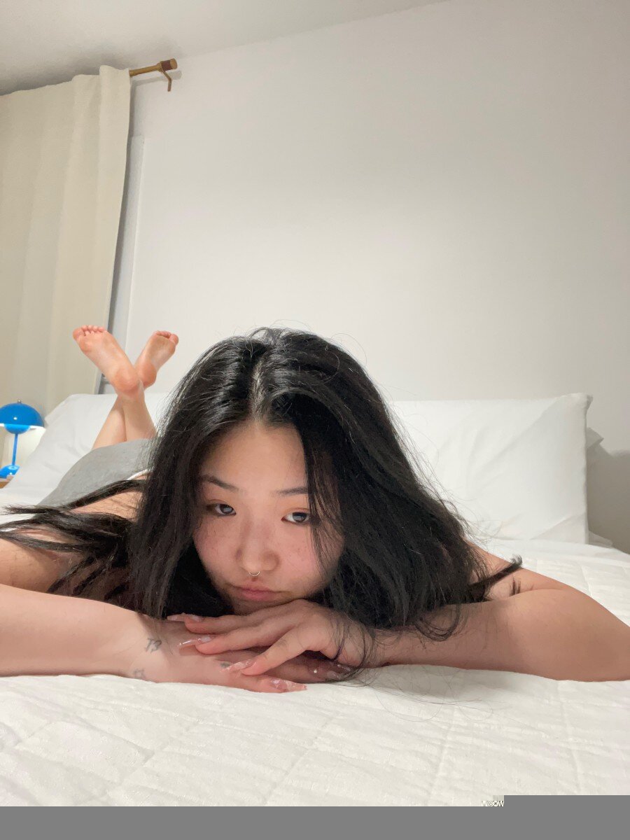 Goddessmiaseoul (@goddessmiaseoul), OnlyFans creator