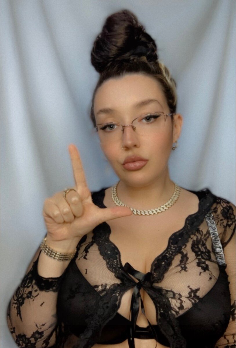 Goddessmiley (@goddessmiley), OnlyFans creator