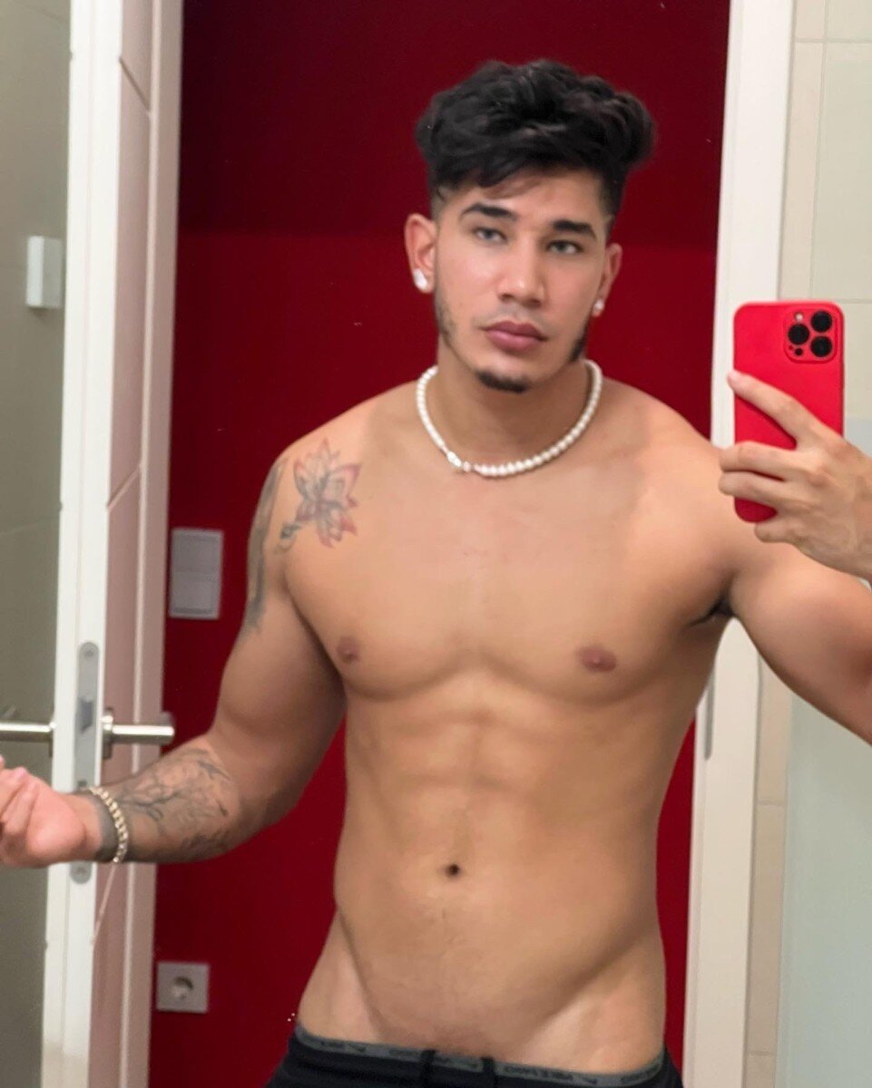 Goldprivate (@gold_private), OnlyFans creator