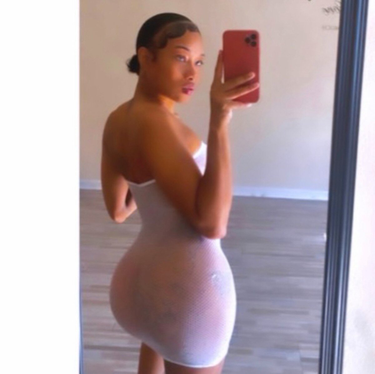 Goldenfineass
