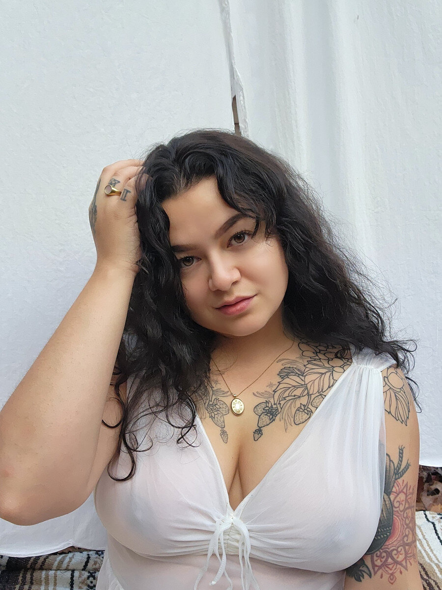 Goldskinnedprincess (@goldskinnedprincess), OnlyFans creator