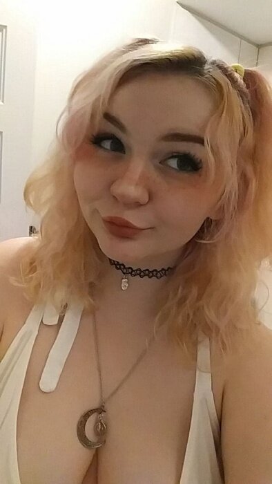 Goodvibrationsxx (@good.vibrations.xx), OnlyFans creator