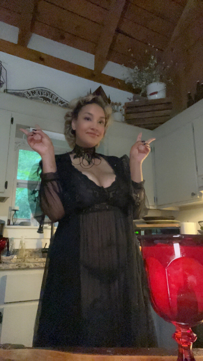 Gothbatty (@gothbatty), OnlyFans creator