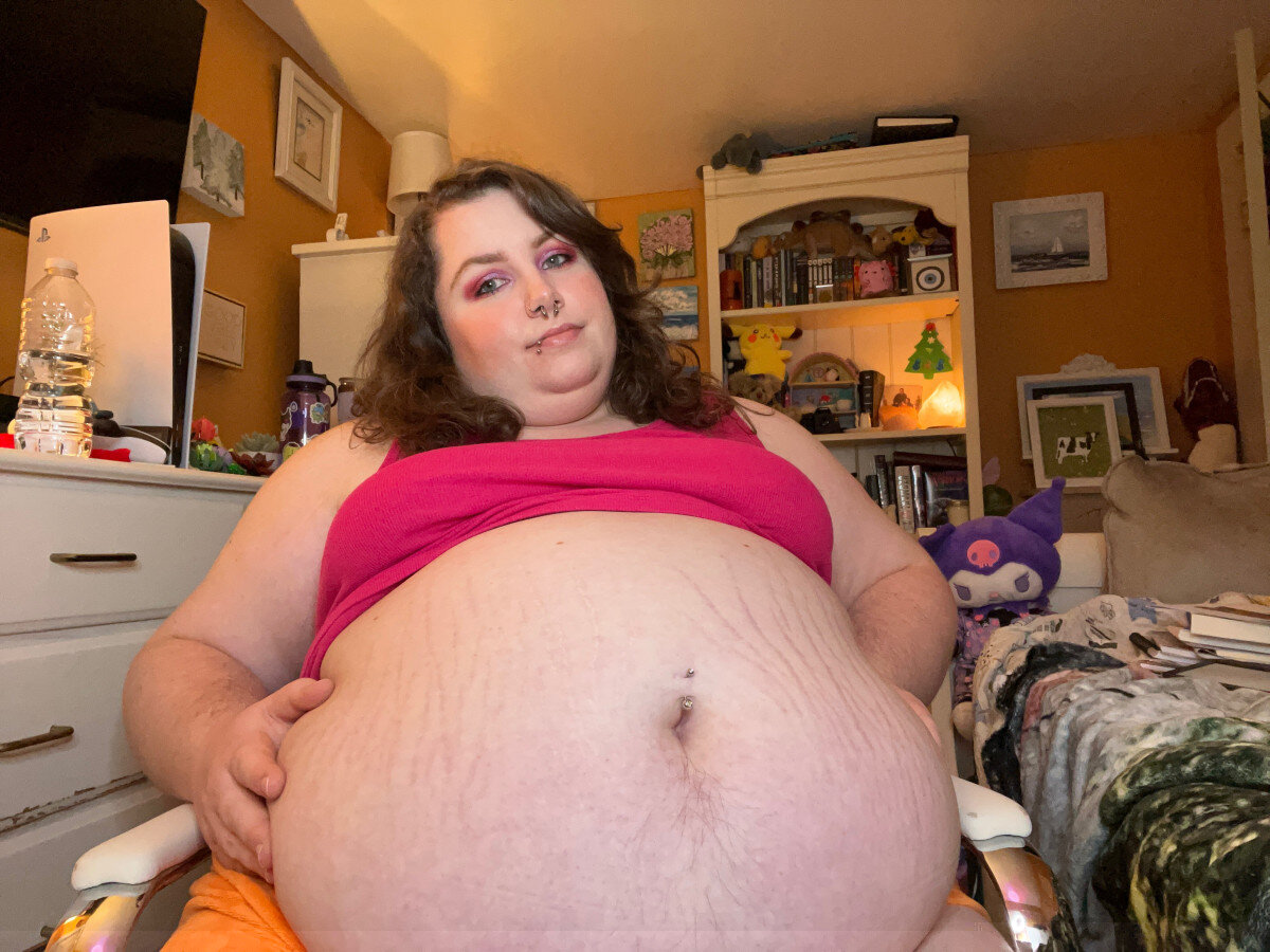 Gothbelly (@gothbelly), OnlyFans creator