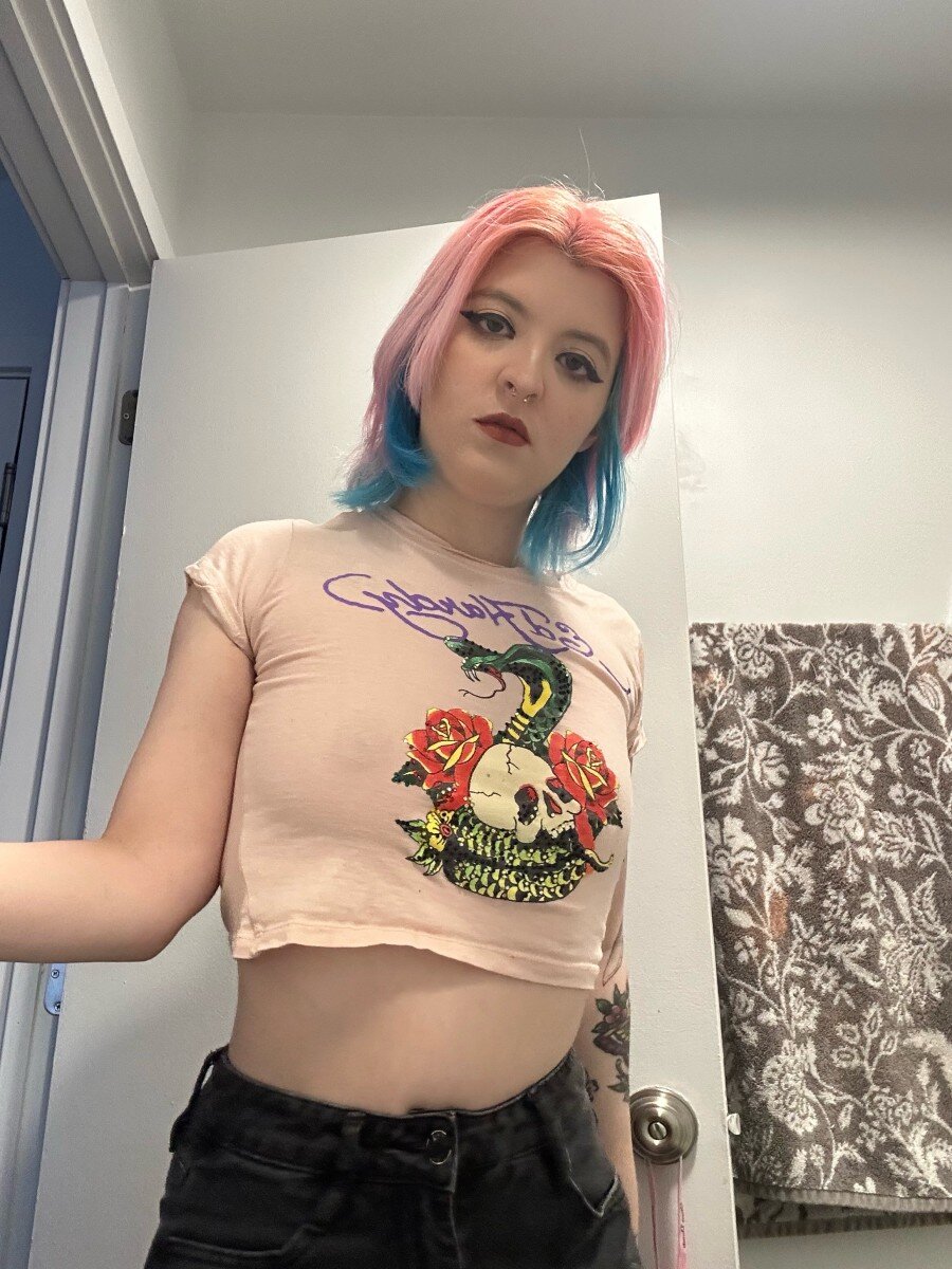 Gothcranberry (@gothcranberry), OnlyFans creator